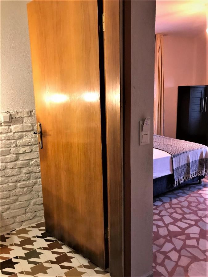 Smyrna Uzuncarsi Appartement Kaş Buitenkant foto