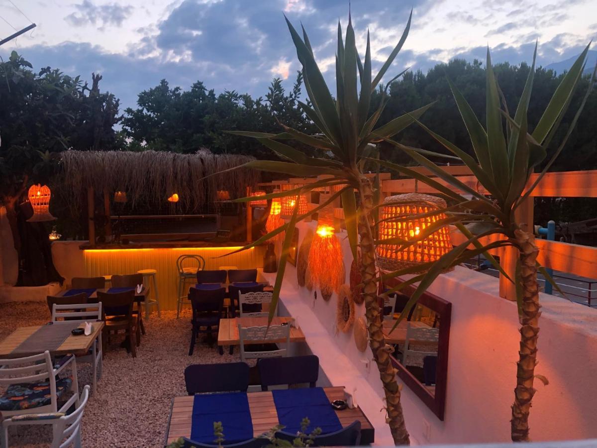 Smyrna Uzuncarsi Appartement Kaş Buitenkant foto